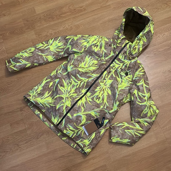 NWT The North Face Women’s ThermoBall Snow Triclimate Jacket, XS - Picture 3 of 16